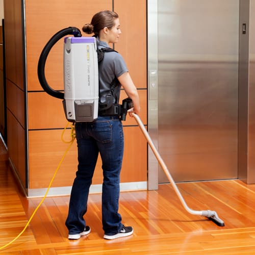 vaccum-cleaning-4 backpack vaccum cleaning